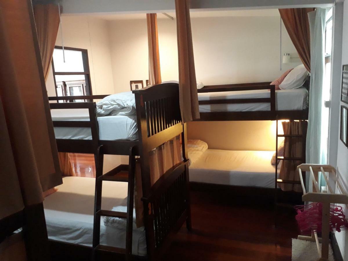 House 23 Guesthouse Бангкок Екстер'єр фото