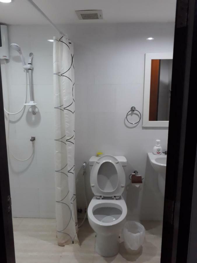 House 23 Guesthouse Бангкок Екстер'єр фото