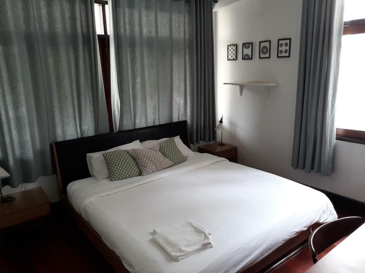 House 23 Guesthouse Бангкок Екстер'єр фото